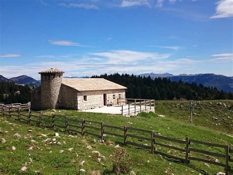 tour da prada a rifugio fiori del baldo|fiori del baldo chierego.